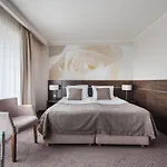 Rozany Gaj - Destigo 4*