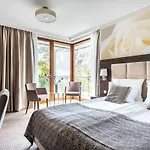 Rozany Gaj - Destigo Hotel