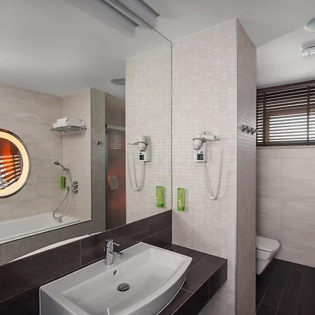 Rozany Gaj - Destigo 4*