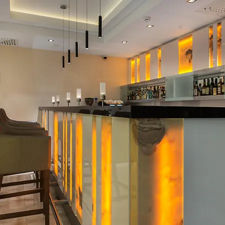 Готель Rozany Gaj - Destigo 4*