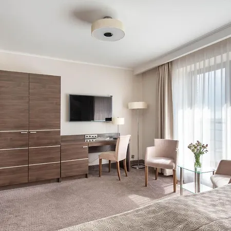 Różany Gaj - Destigo 4* Gdynia