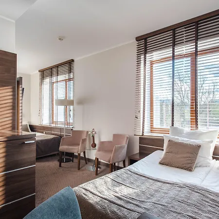 Rozany Gaj - Destigo Готель 4*