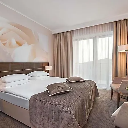 Różany Gaj - Destigo 4* Gdynia