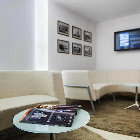 Готель Rozany Gaj - Destigo 4*