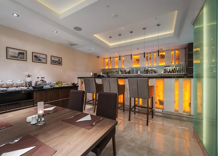 Rozany Gaj - Destigo Отель